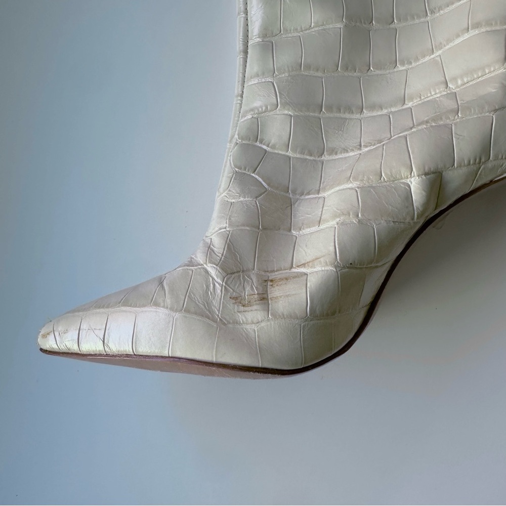 Schutz | MARYANA CROCODILE-EMBOSSED LEATHER BOOT | US 7 - Picture 13 of 13